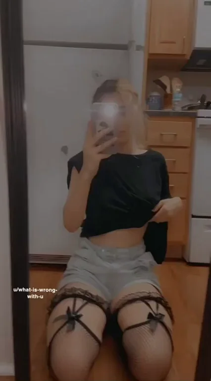 Can we fuck on my kitchen floor? ?