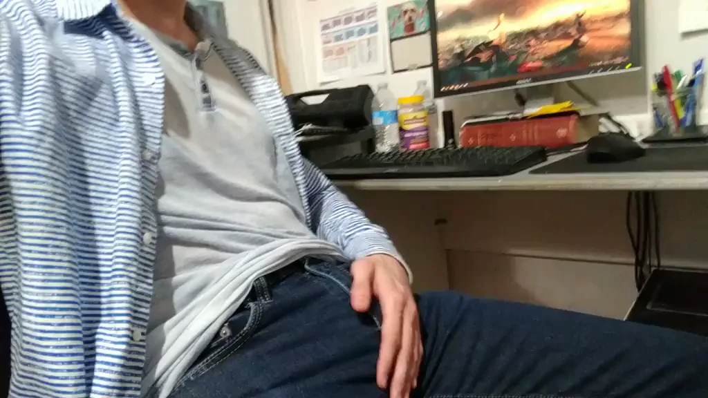 Your coworker (m)ight be packin, if I wasn't working from home today ?