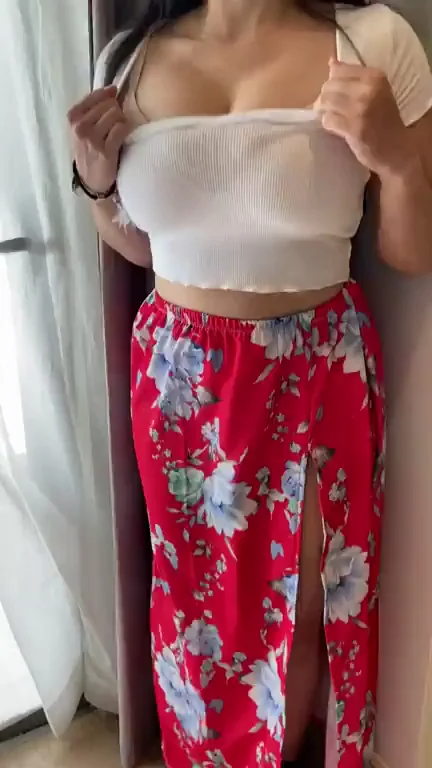 Quick Tit Jiggle to Cheer You Up 😍💦