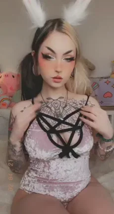 It’s Easter soon, may I be your little bunny ???