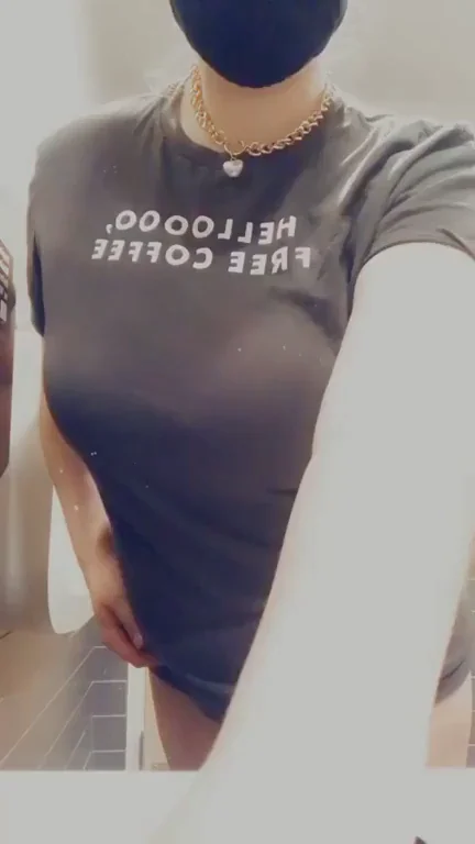 Barista (f)un. I can hear them asking where I am from the floor. ?????