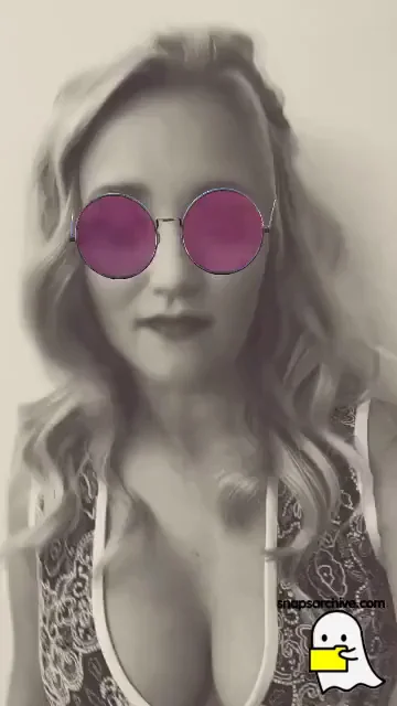 Emily Osment tits are so good ! GIF | Gfycat