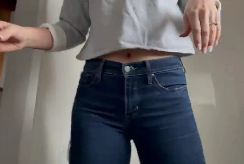 Every top is crop top when you’re tall ?????