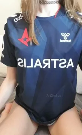 Petite Teen Slut Strips Naked & Spreads for You 😈🔥