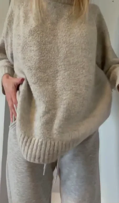 Do you like what’s hiding under my baggy clothes?