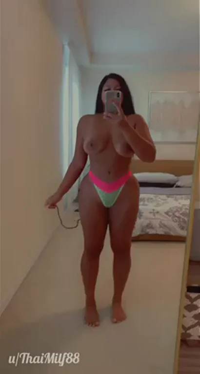Do you like how curvy I am? (F34)