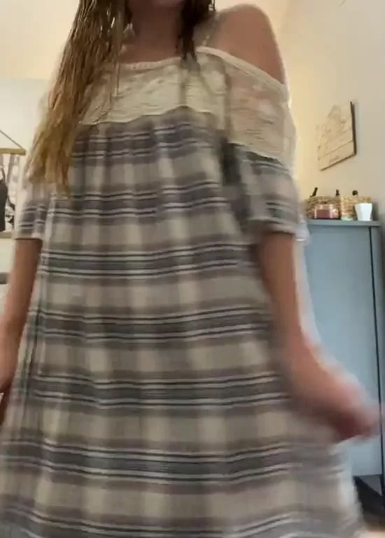 Sundress + no panties = a fun July 4th weekend ?