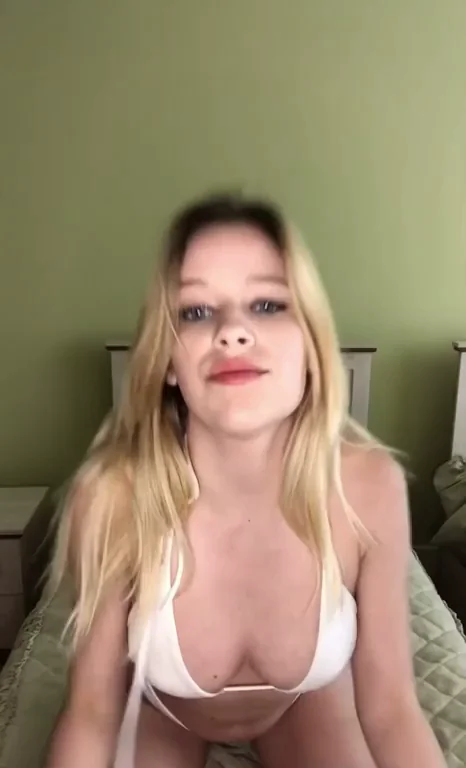 Hi I'm hot Alexa ??? Do you want to undress me today???
