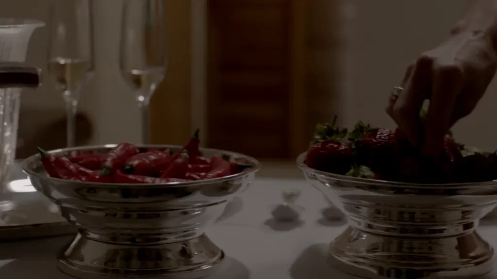Juliana Schalch intense nude plot in HBO Brazil series O Negócio (2013)