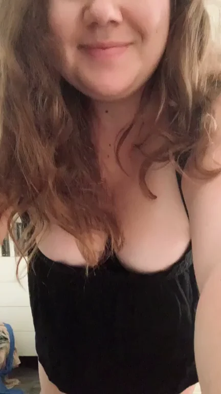 Curvy MILF's Big Tits Tease: Do These Jugs Make You Smile? 😏