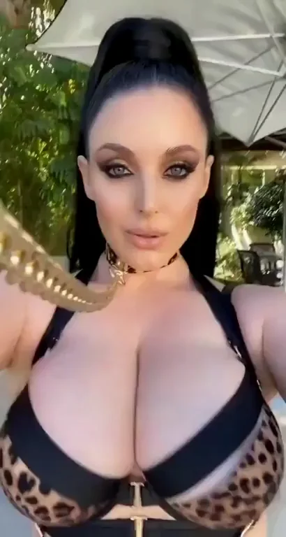 Angela White's Massive Tits Bouncing Wild 💦🍈🍈