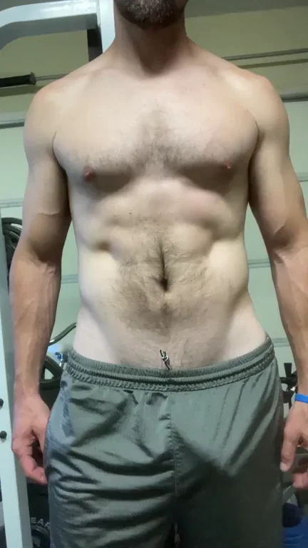 Morning Heavy Lifting with Massive Bulge Flex 💪🍆 [44M]