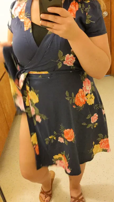 No panties always make my Mondays better ?