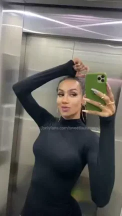 Ohh to be trapped in an elevator with Laura Saenz