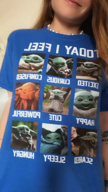 Cute Butt Babe Forgets 'Horny' on Her Yoda Tee 😈🍑