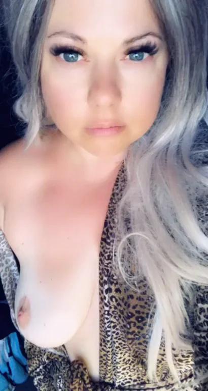 Would you wanna fuck me if I was the milf next door ?