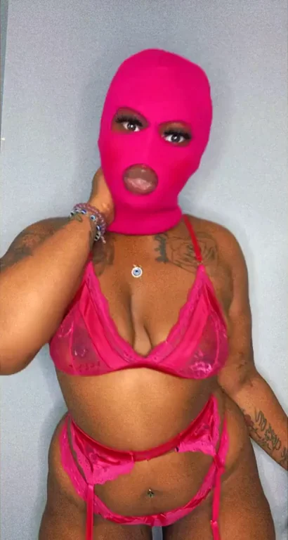Pretty in pink come play ??