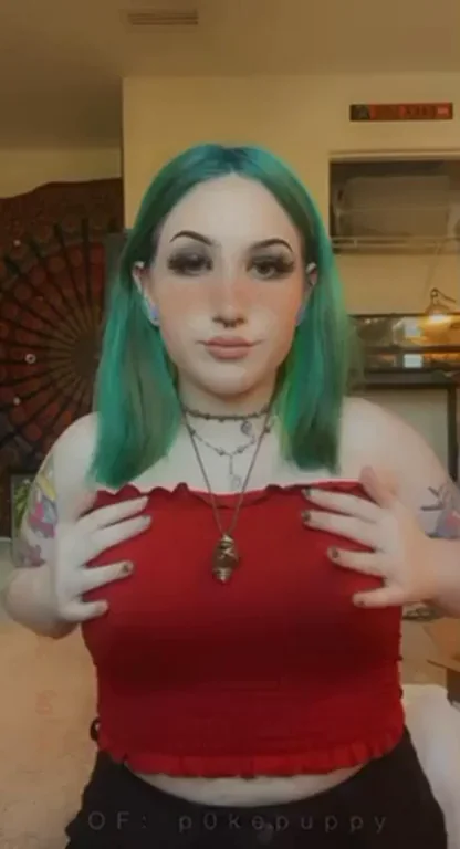 Tease Those Pierced D-Cup Tits, Neon Goth Slut [20F]