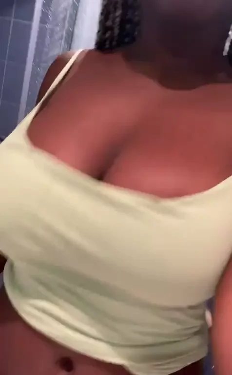 (F19) In case you haven’t seen any bouncing tits today