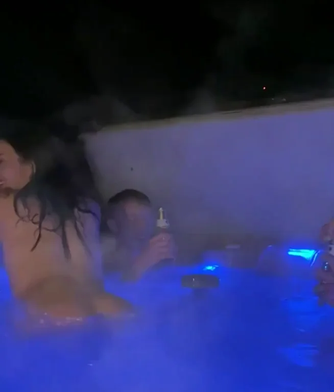 Hot Fuckdoll's Relaxing Jacuzzi Tease 💦🛁