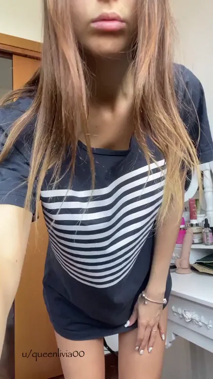 I’m so small but I always surprise who take off my shirt
