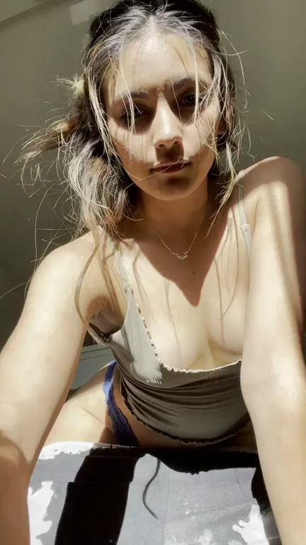 Golden Hour Titty Drop Makes My Pierced Nips So Horny 😍🍈