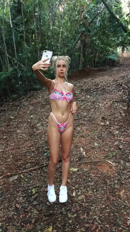 Jungle Tease: Bikini Babe Films Her Slutty New Set in the Wild