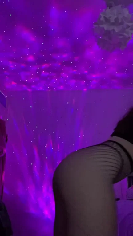 Come watch my 18yo gf twerk her fat ass