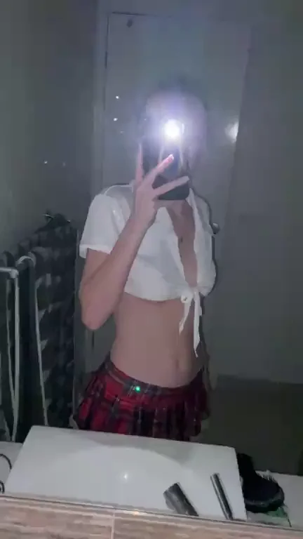 Fresh Squeeze Slut in Schoolgirl Uniform 😈🍑