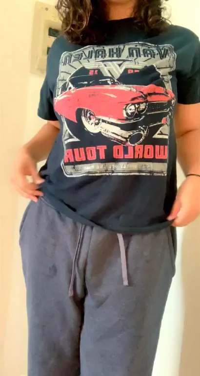 🔥 Baggy Clothes Hiding My Massive Tits & Juicy Ass Reveal 😈
