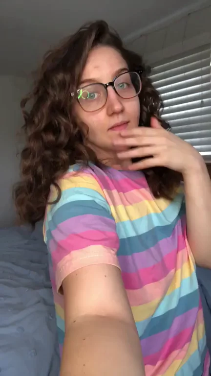 Unfiltered Natural Tease: Small Tits Big Ass Glory 😍🍑