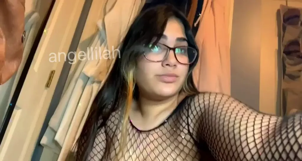 do you like a girl in fishnets? ;)