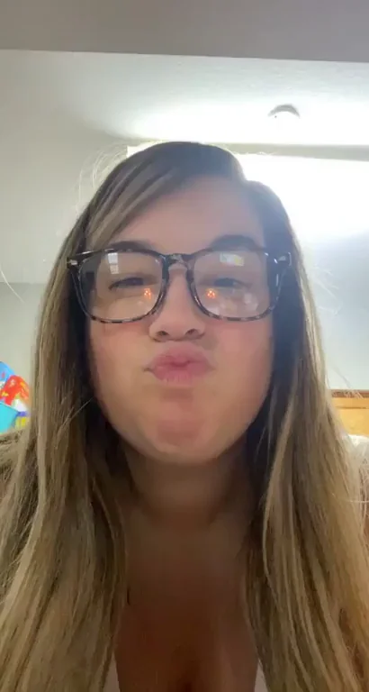 Come Home to This Hot MILF Slut 🍳👅 But Cook for My Juicy Tits First 😘