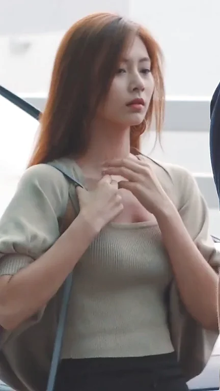 TWICE - Tzuyu