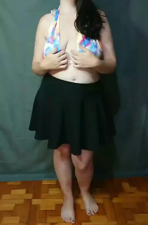 Top of colors. Happy titty Tuesday. ? ?