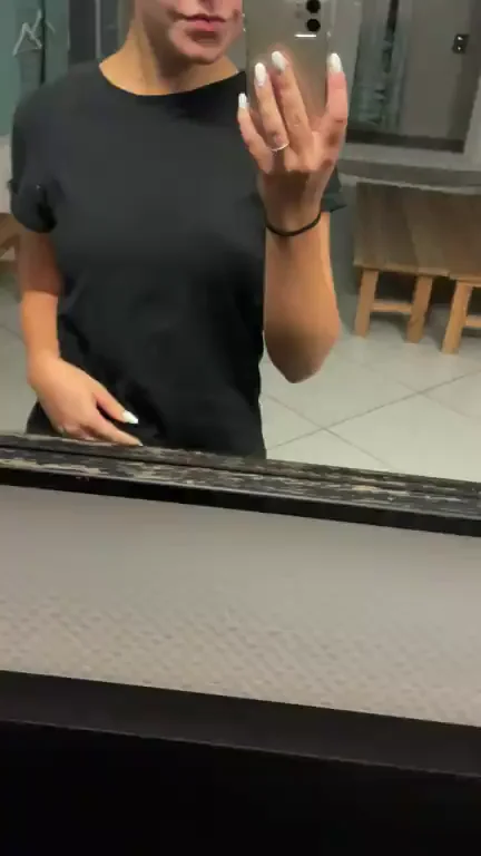 Gym gets me soo horny everytime…couldn’t resist showing you my boobies