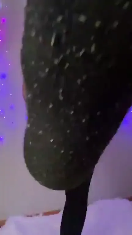 Step on You or Smother Your Face in My Juicy Ass? 👠🍑😈