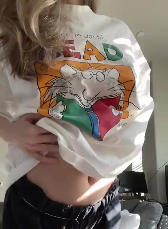 when in doubt, read… and flash your titties ?