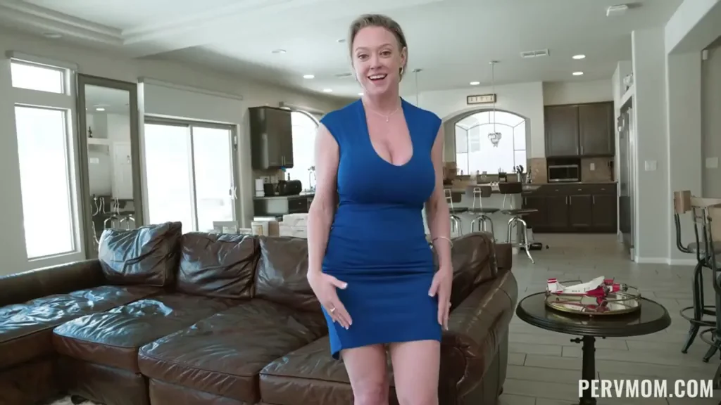 Dee Williams - My real estate agent stepmom couldn't wait until dad came home to celebrate her big sale