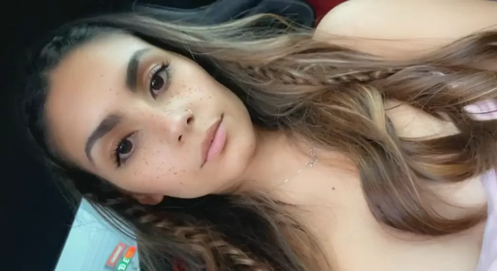 Spontaneous Car Pussy Flash 😈💦 Who Gets Horny AF?