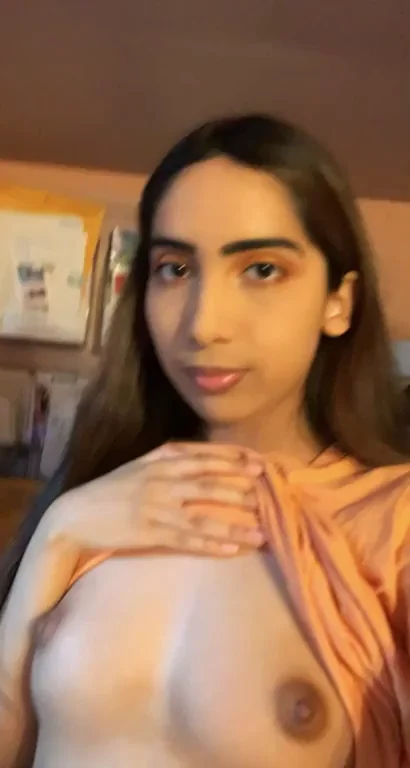 Can I convince you to like Mexican girls?