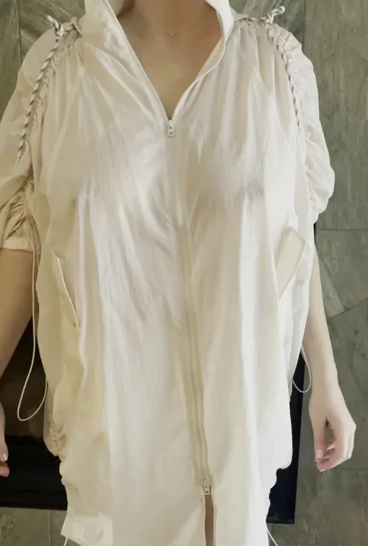 Did my jacket do a good job of hiding my big titties?