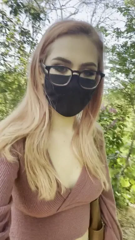 Risky Public Garden Flash 💦👓 [F]