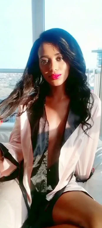 How pretty are my tits?