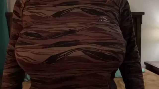 The best drop starts with a tight fitting shirt!
