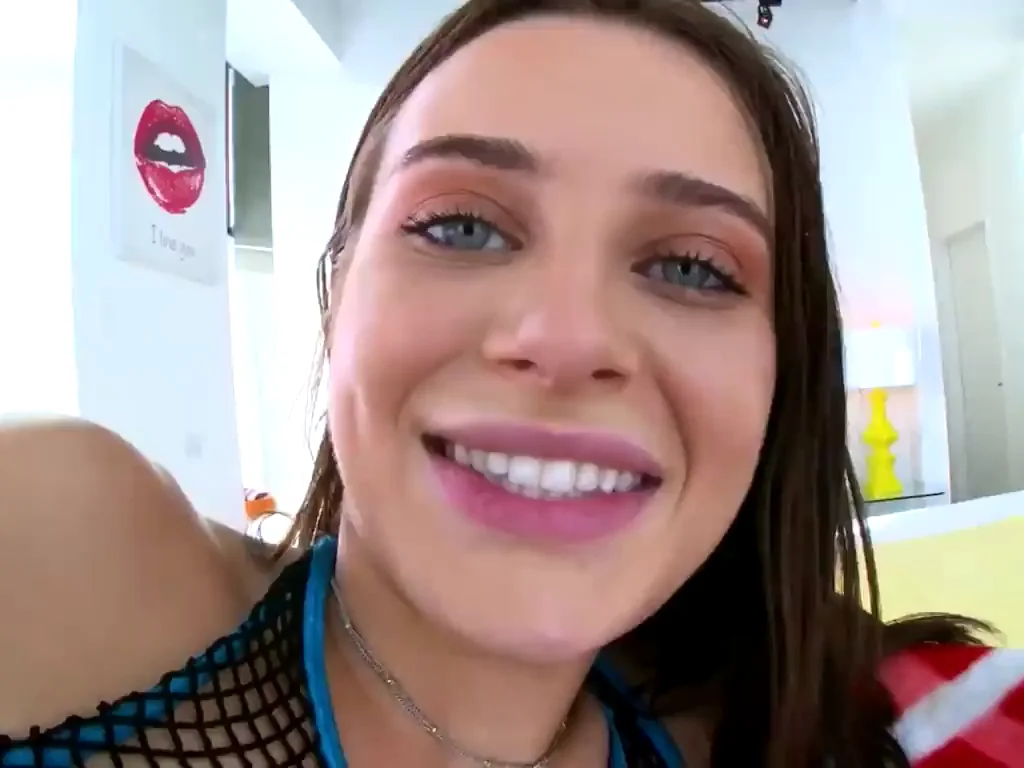 Lana Rhoades: Ultimate Slutty Bitch POV 🍑💦