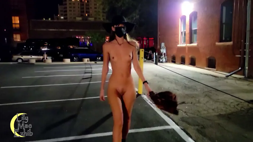 Hubby Dared Me to Go Full Nude Stroll in the City! 🔥🍑