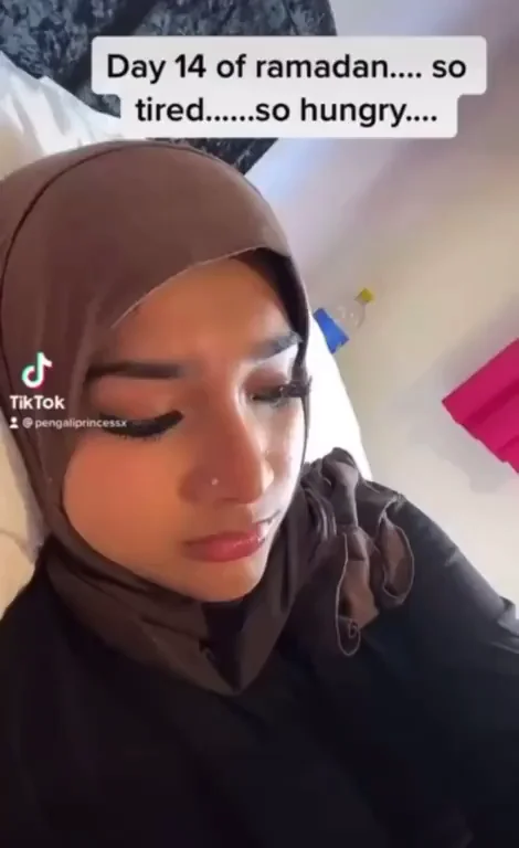 Ramadan Slut in Hijab Craves Infidel Cock at Sunset – Breaking Fast with Throatpie