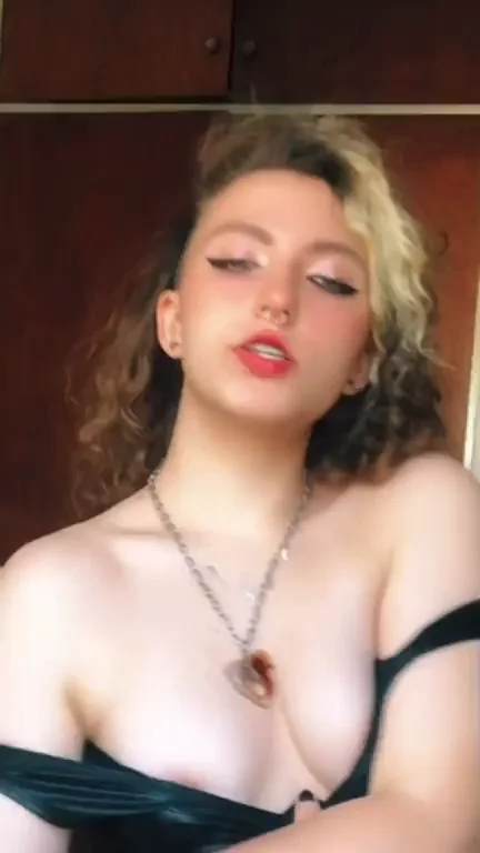 I tried to send you something sexy, but I'm afraid you dont like it?