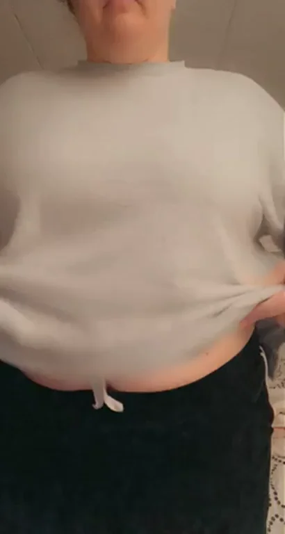 Bedtime Titty Drop 😈 Who's Cumming with This BBW Slut? 💦